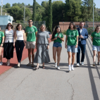 Marta Barrachina e Iván Sánchez, junto a deportistas en el CITD Penyeta Roja.