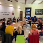 Representantes municipales y de los centros educativos de Segorbe, durante la reunión para pactar el protocolo ante alertas meteorológicas.