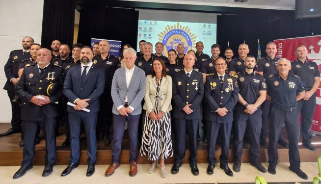 Homenatge a la Policia Local. Homenatge a la Policia Local.