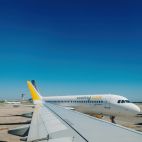 Un avión de Vueling en una imagen de archivo. / Pourya Gohari