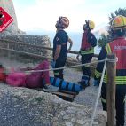 Rescatan a un escalador con una fractura abierta en el Peñón de Ifach./ CPB