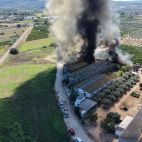 Imagen del incendio facilitada por la Guardia Civil.