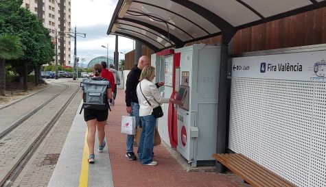 Parada de Fira de la línea 4 de Metrovalencia, que ofrecerá servicios especiales por Hyrox y Run Cáncer. / GVA