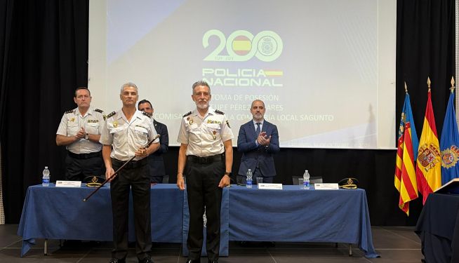 Felipe Pérez Villares toma posesión como nuevo jefe de la Policía Nacional en Sagunt. Felipe Pérez Villares toma posesión como nuevo jefe de la Policía Nacional en Sagunt.