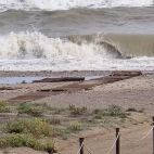 Los efectos del temporal Adam en las playas del norte de Sagunt.