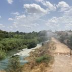 Aspersores del sistema Guardian, que usa agua regenerada para proteger el Parque Natural del Túria de los incendios. / Veolia