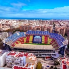 Vista del estadio de Mestalla, cuyo derribo Decidix quiere llevar ante el Síndic de Greuges.