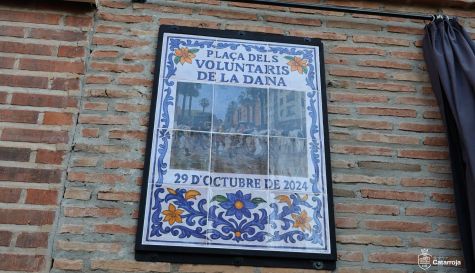 Catarroja inauguró este viernes la 'Plaça dels voluntaris de la dana' como parte de los actos commemorativos del segundo aniversario.
