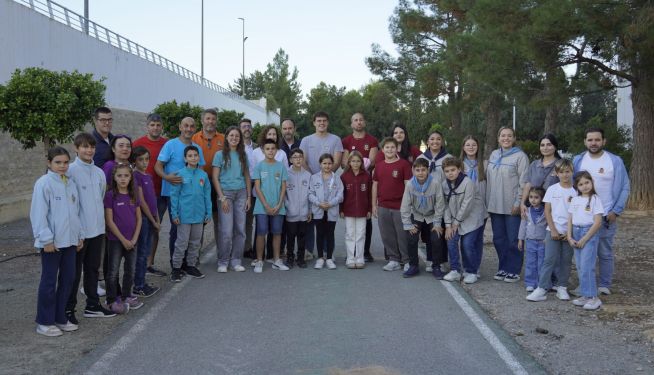 Les deu comissions falleres del municipi han apadrinat exemplars al costat de l’Antic Ateneu Musical. Les deu comissions falleres del municipi han apadrinat exemplars al costat de l’Antic Ateneu Musical.