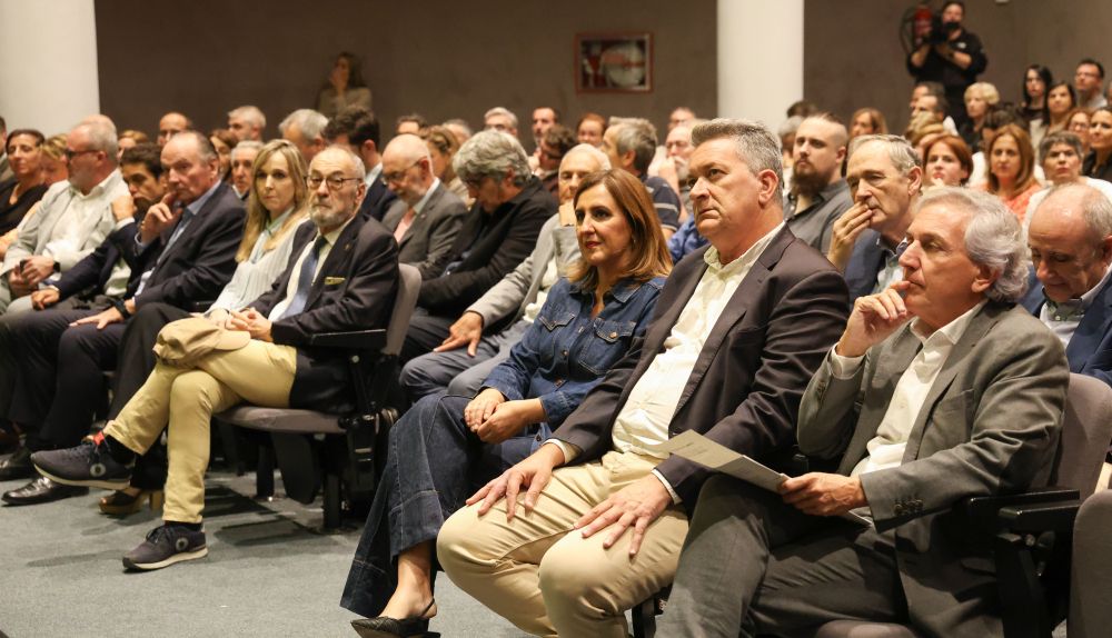 261027 Parques inundables espectadores 261027 Parques inundables espectadores