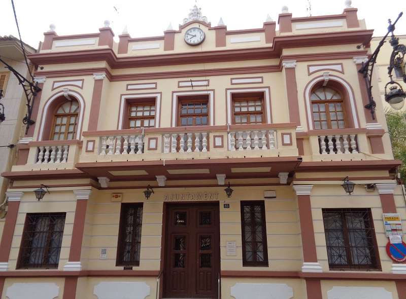 El ayuntamiento de La Pobla consultará a los vecinos. EPDA.