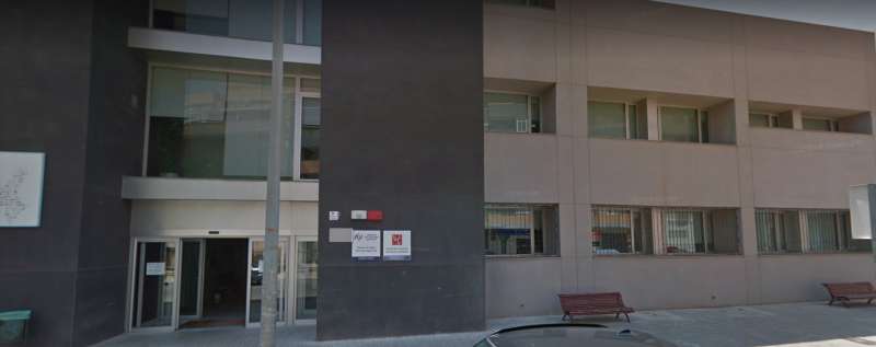 Entrada del Centro de Salud II. EPDA