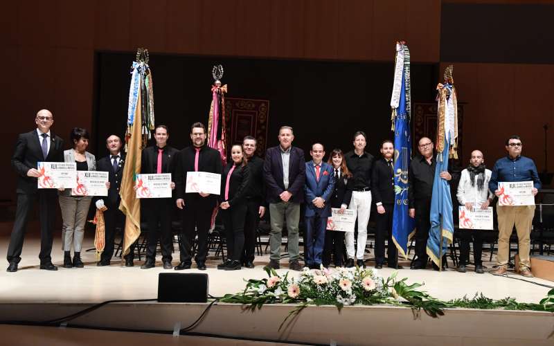 Reparto de premios para los ganadores