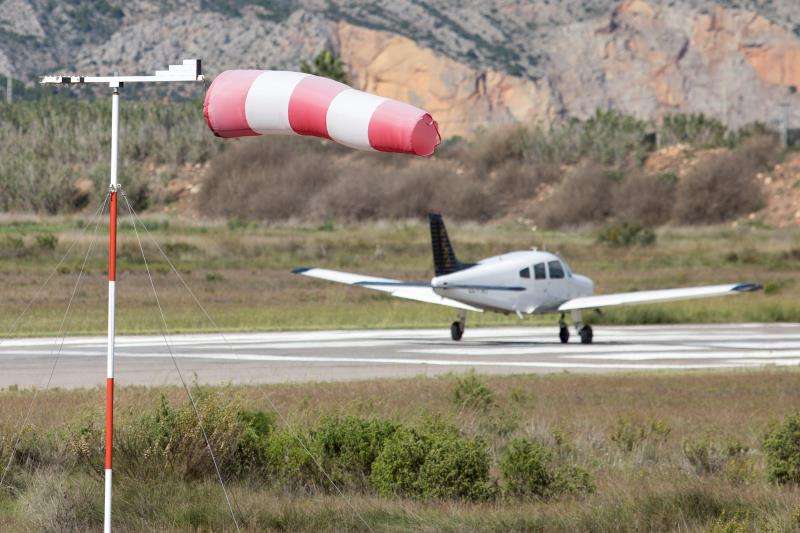 En la imagen, la manga de viento en un aeroclub en Castellón. EFE/Archivo
