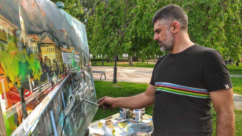 Miguel Soro, trabajando en una de sus obras. EFE