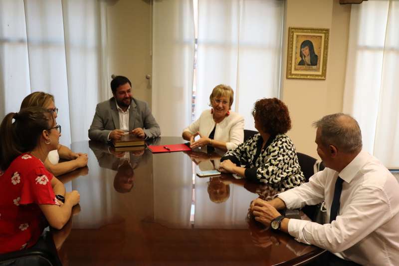 Visita de la consellera a Rafelbunyol. EPDA