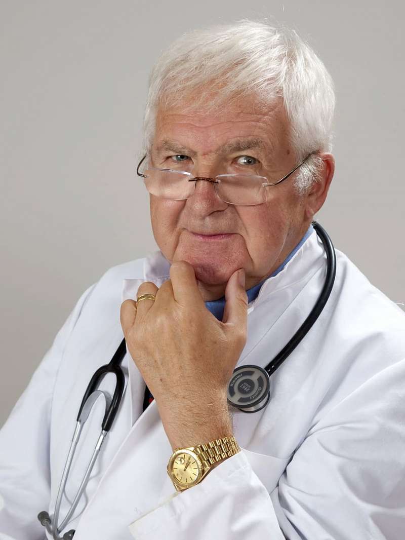 Médico senior. EPDA