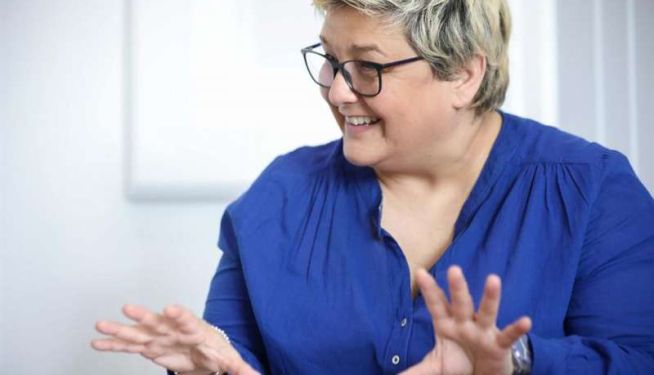 La concejala de València Luisa Notario, reconocida activista LGTBi y primera edil lesbiana visible en esta ciudad, en su entrevista con EFE. EFE/Ana Escobar La concejala de València Luisa Notario, reconocida activista LGTBi y primera edil lesbiana visible en esta ciudad, en su entrevista con EFE. EFE/Ana Escobar