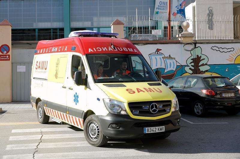Una ambulancia acude a un aviso. EPDA/Archivo
