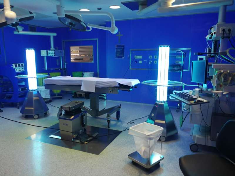 Equipos UV EULEN Limpieza Hospitalaria. /  EPDA