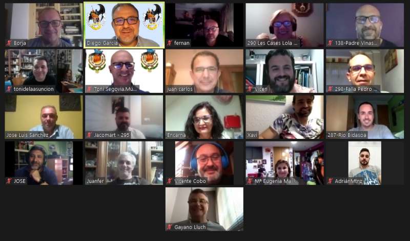 Videoconferencia con los 20 presidentes. EPDA