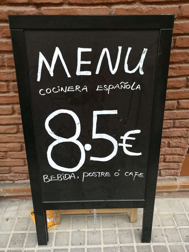 Cocinera española. B. BUENO