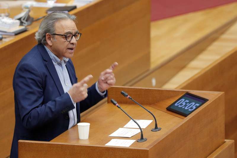 El síndic socialista en Les Corts, Manolo Mata. / Kai Försterling (EFE)