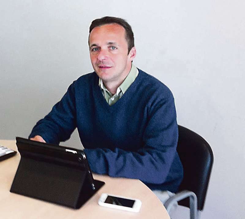 Hector González. EPDA